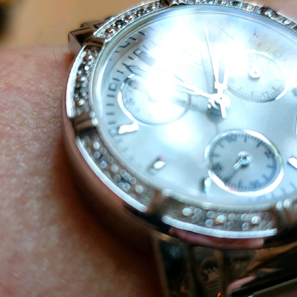 Bulova Chronograph ladies watch - Picture 6 of 6